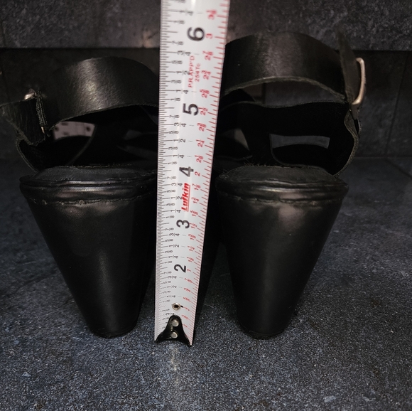 Born Cataleen Wedge Sandles Women's size 9 - Picture 10 of 11